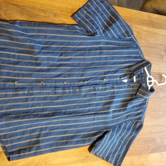 Banana Republc short-sleeve linen blend bold blue stripe shirt. - Picture 5 of 5